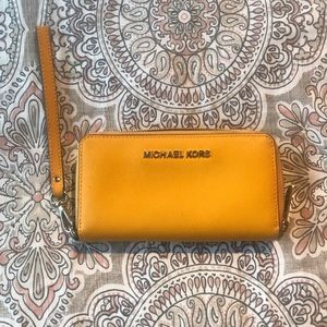 Michael Kors Jet Set Wallet